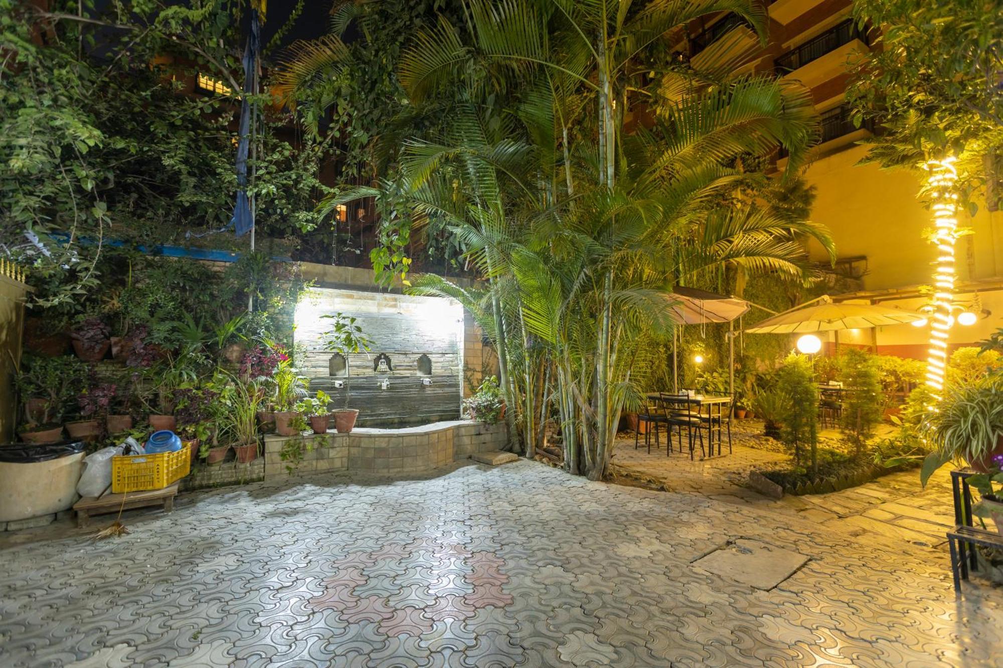 Hotel Sekai Катманду Екстериор снимка