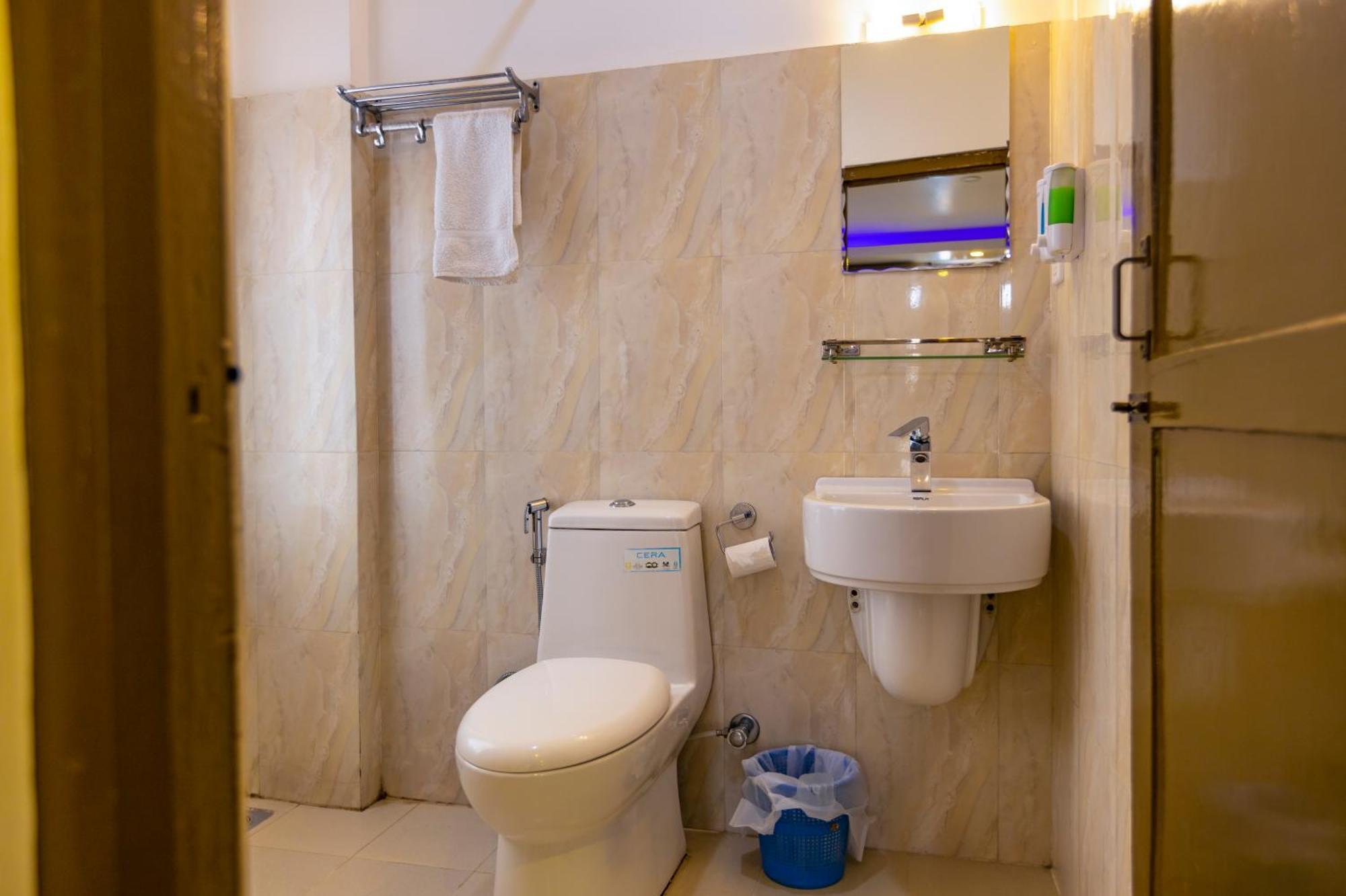Hotel Sekai Катманду Екстериор снимка